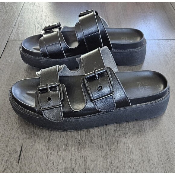 Madden NYC Womens Size 8 Lug Sole Two Band Footbed Sandals in Black Chunky - Picture 2 of 5